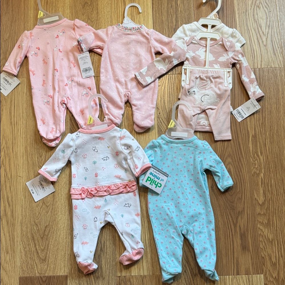 Carter Child of Mine Preemie Baby Clothing Lot Sleepers Bodysuits 7 Pieces - Picture 2 of 5